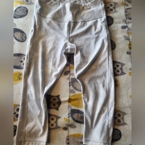 4 pairs of Athleta leggins.